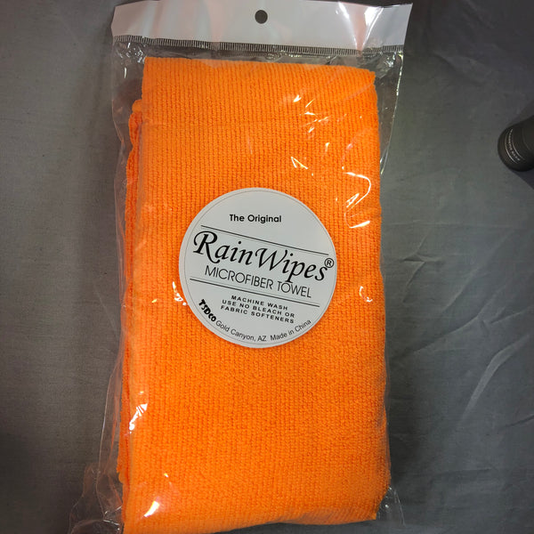 20610 RainWipes PetWipes 24'' x 16'' Orange (100/Case)